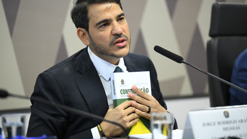 Após rejeição ao STF, Jorge Messias fala em “coragem” para defender princípios