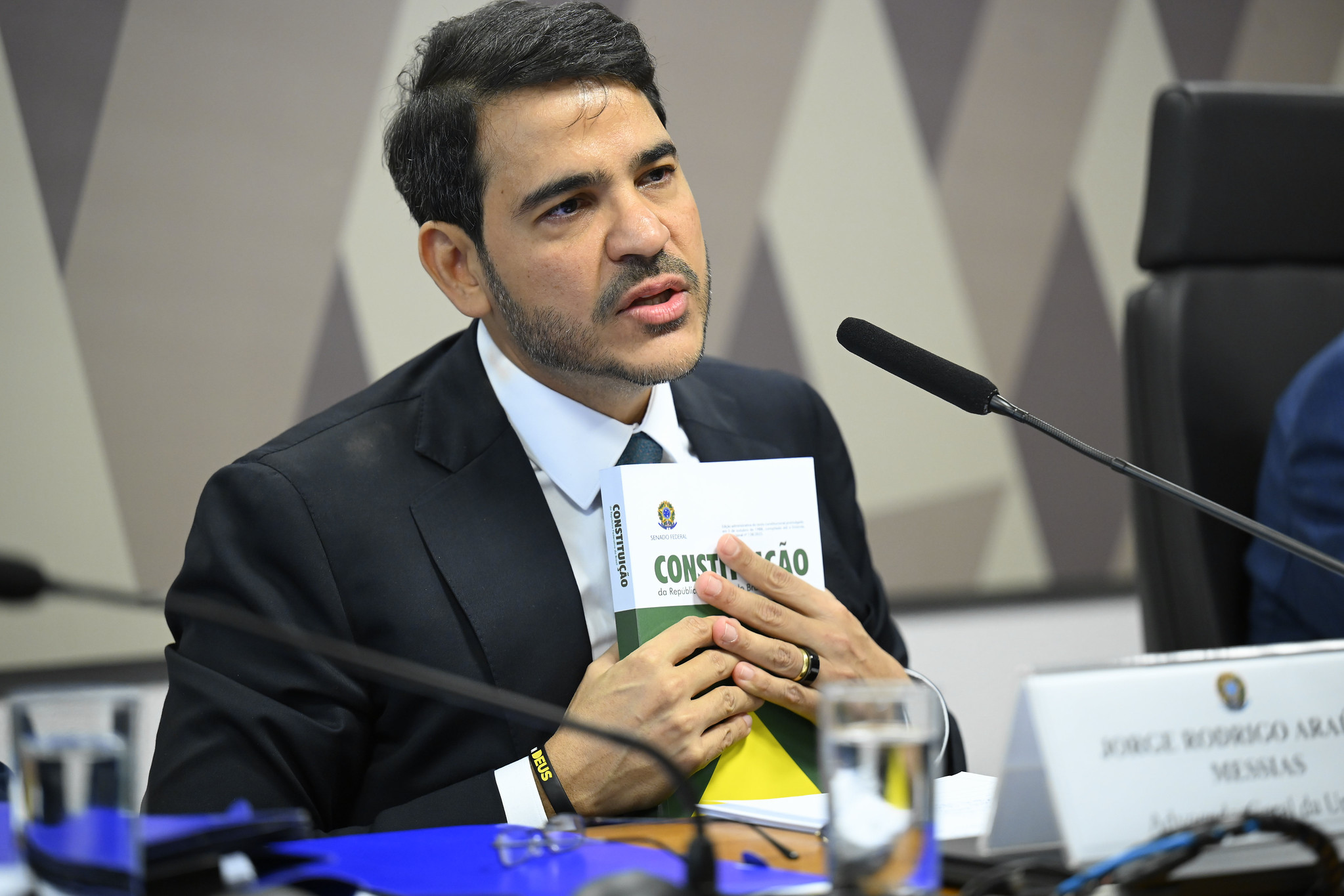Após rejeição ao STF, Jorge Messias fala em “coragem” para defender princípios