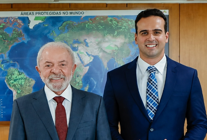 Lucas Ribeiro chama Lula de “maior presidente da história” durante convenção do PT na Paraíba