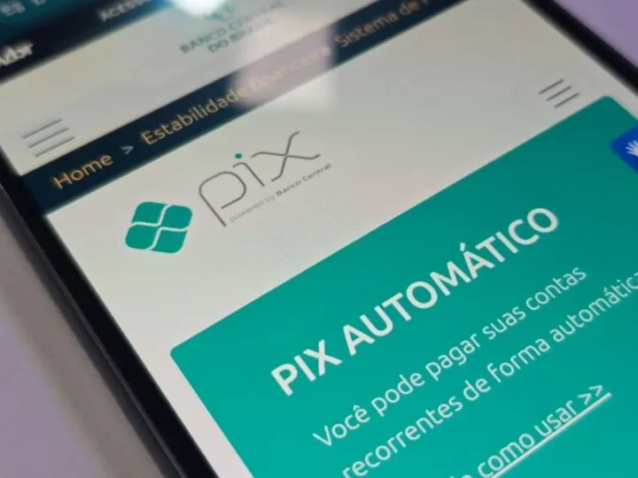 Lula sanciona lei que cria pagamento automático de pensão alimentícia via Pix