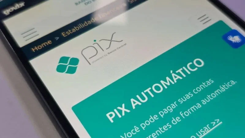 Lula sanciona lei que cria pagamento automático de pensão alimentícia via Pix