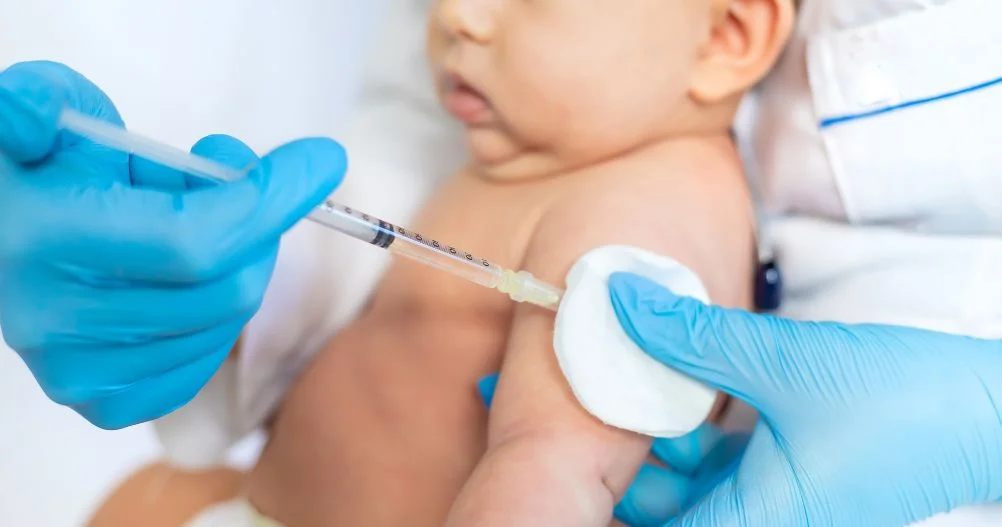 Bebê é diagnosticado com sarampo em São Paulo; estado registra 14º caso em 2026