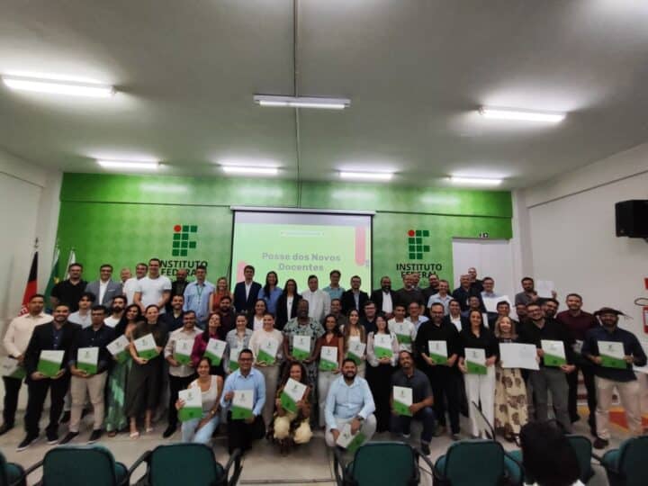 37 novos professores tomam posse em cerimônia na Reitoria do IFPB